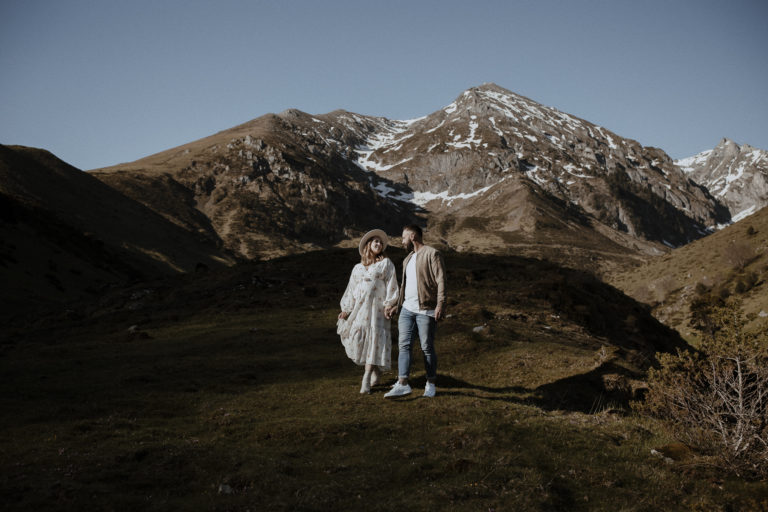 Séance photo Grossesse à la montagne – Photographe Hautes Pyrénées