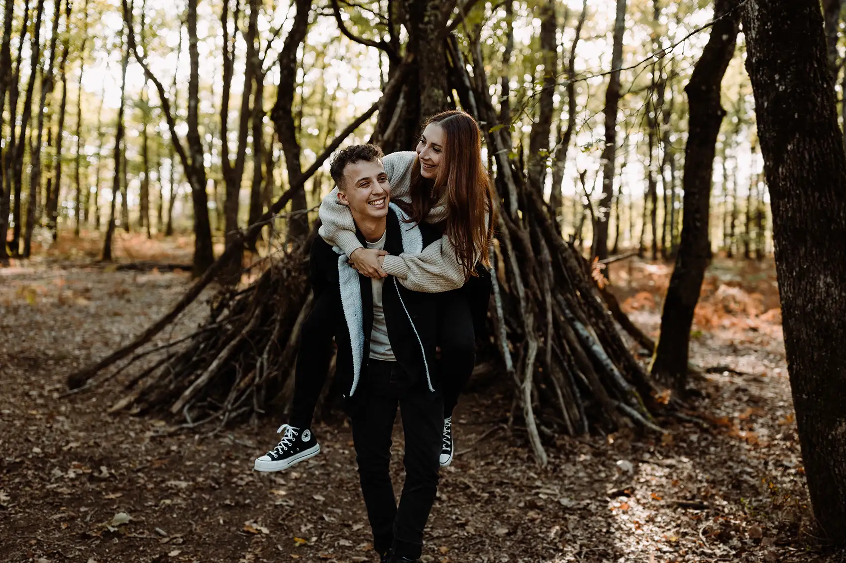 séance photo toulouse couple en forêt